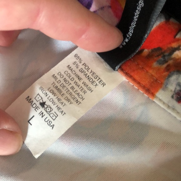 Multi color top. Size large - Picture 6 of 8